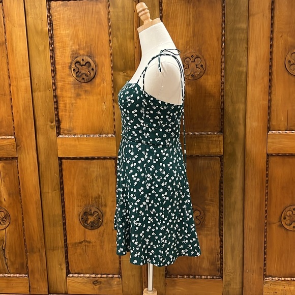 Reformation green Presley minidress - Picture 4 of 12